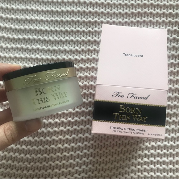 Too faced Born this way translucent powder - Picture 1 of 2